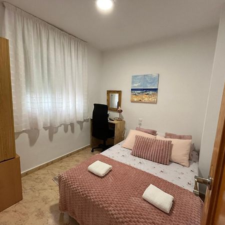 Apartamento Compartido - Solo El Dormitorio Es Privado Torrevieja Exteriér fotografie