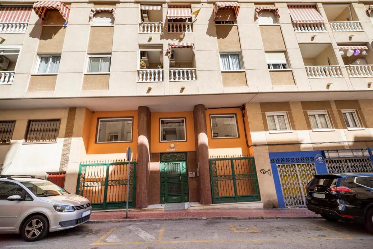 Apartamento Compartido - Solo El Dormitorio Es Privado Torrevieja Exteriér fotografie